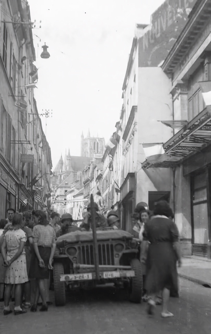 Rue st nicolas libération 1st infantry division